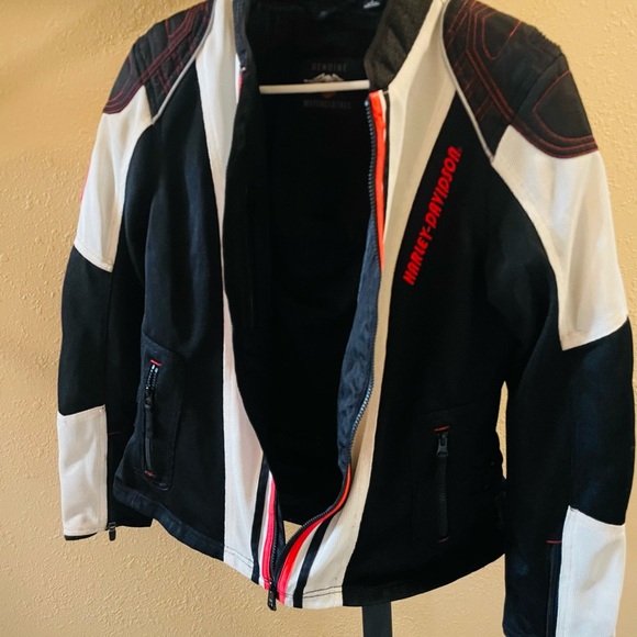 Harley Davidson Jacket - Picture 2 of 4